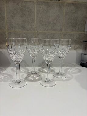 Marquis by Waterford Laurent pattern